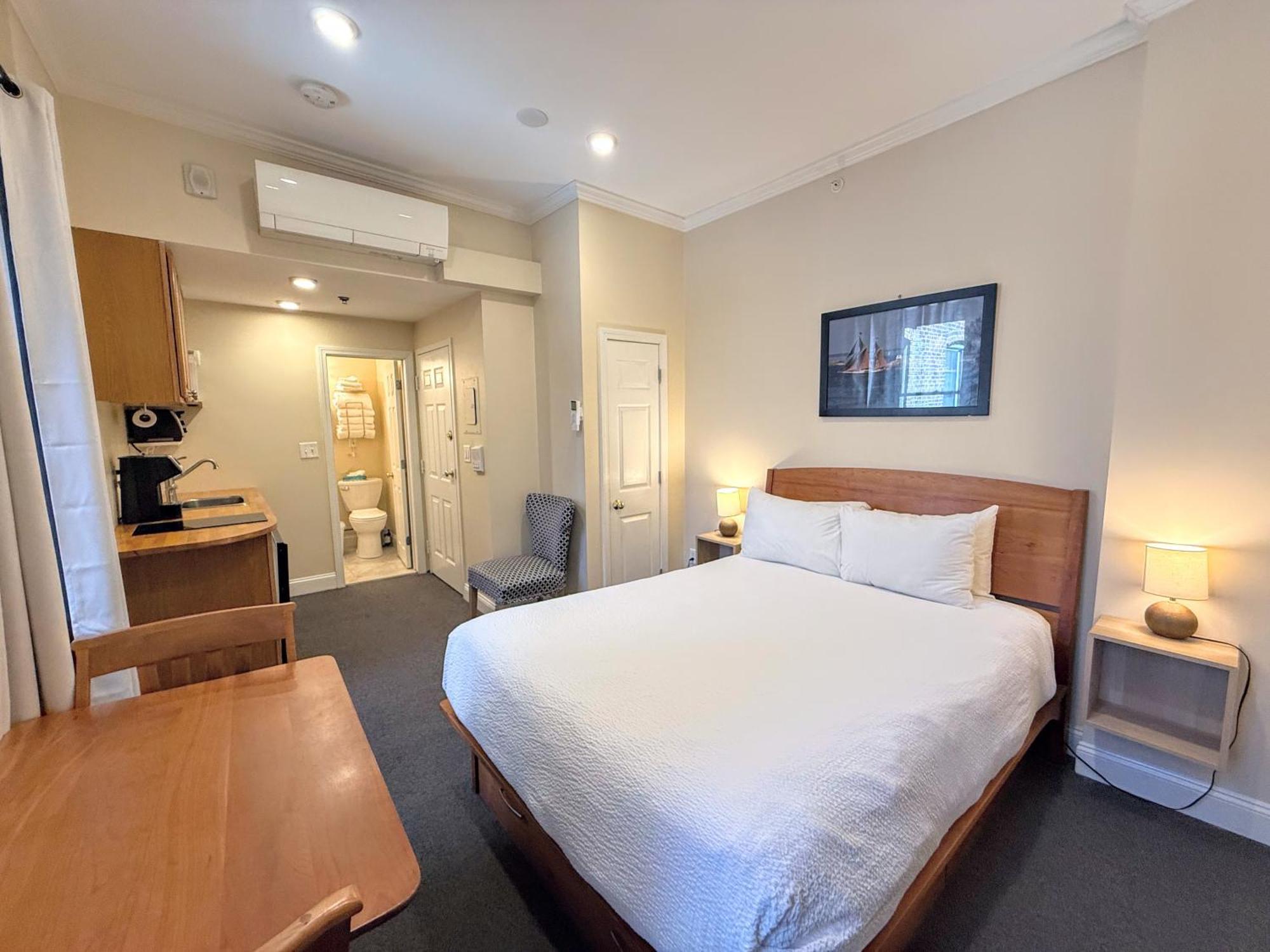 Inn Copley House 2*